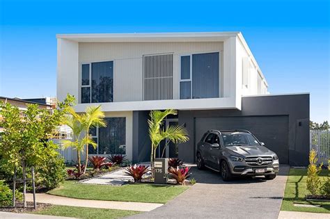 prize home helensvale
